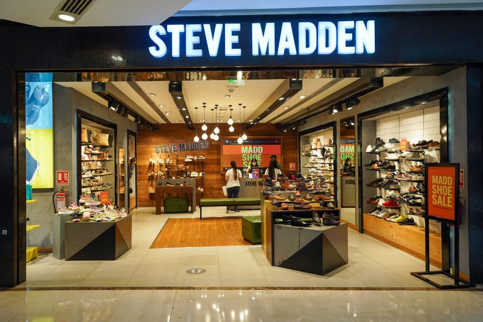 STEVE MADDEN ANNOUNCES RECORD THIRD QUARTER 2021 RESULTS