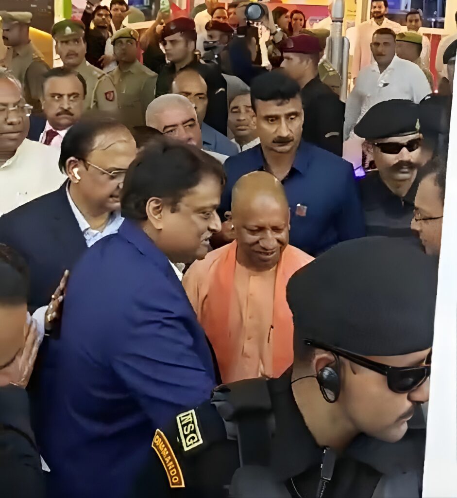 YOGI ADITYANATH ACKNOWLEDGES COLORJET’S CONTRIBUTION AT UP INTERNATIONAL TRADE SHOW